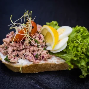 Tuňákový chlebíček